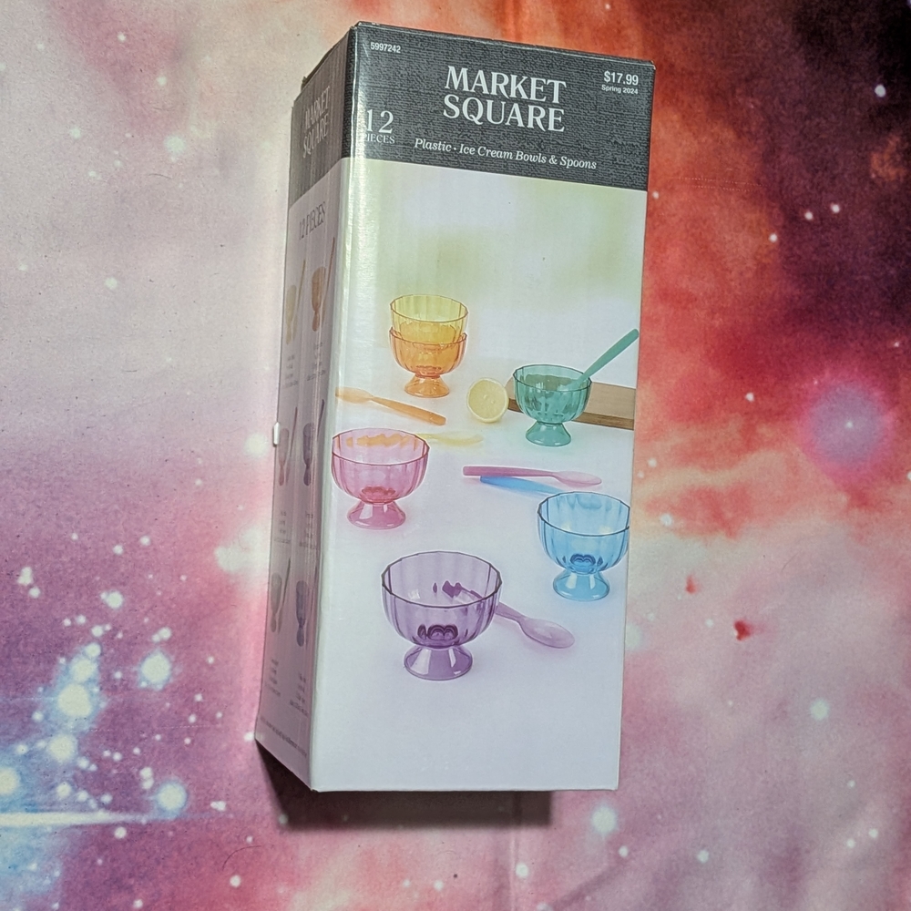 🍨Market Square Plastic Ice Cream Bowls & Spoons Set